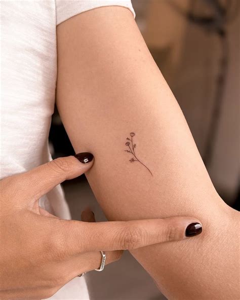 45 Simple Flower Tattoos For Women Amp Meaning