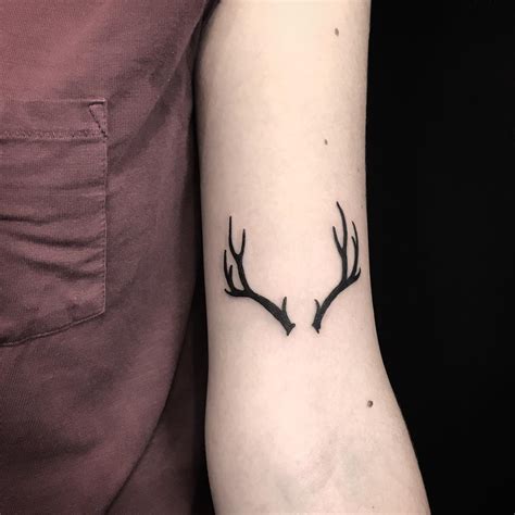 95 Best Simple Tattoos Designs Amp Meanings Trends Of 2019 95 Best Simple Tattoos Designs Amp Meanings Trends Of 2019