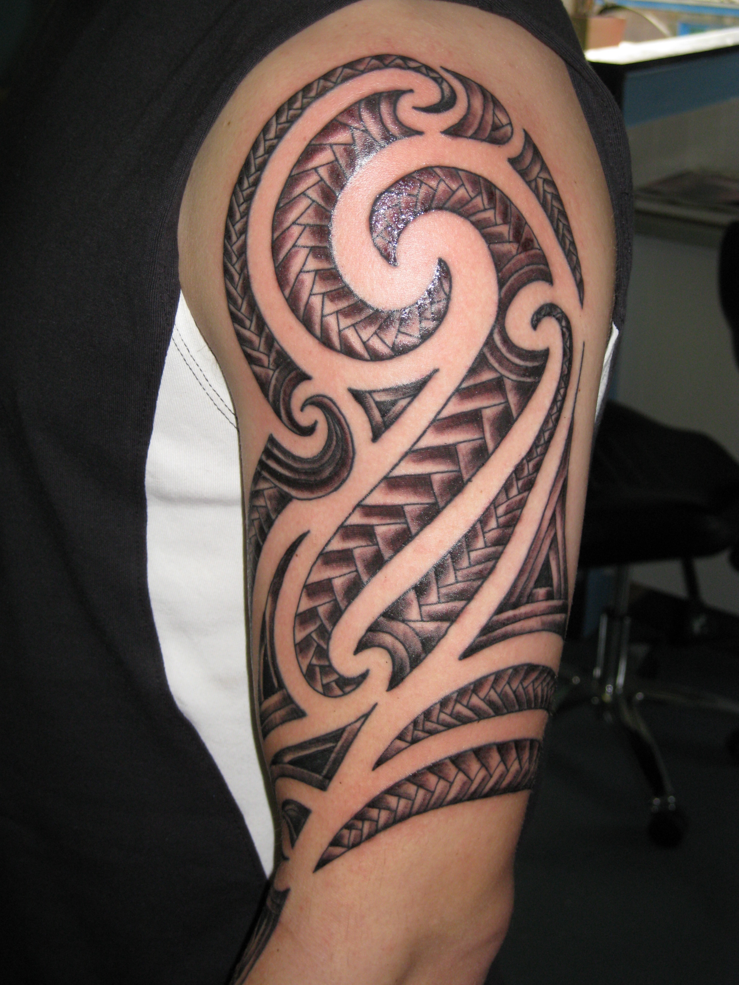 Cool Tribal Tattoo Design On Shoulder And Arms Tattoos Designs