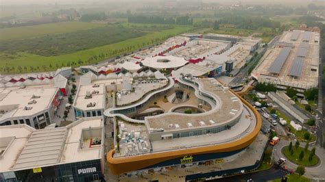 Falconeri Scalo Milano Outlet Amp More