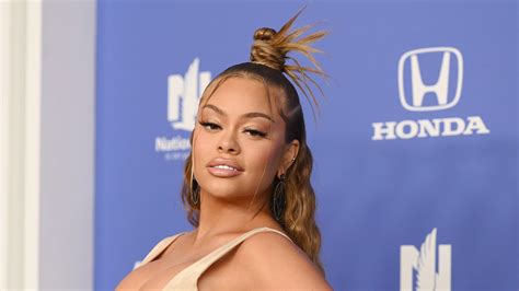 Leaked Nudes: 5 Ways to Stay Safe