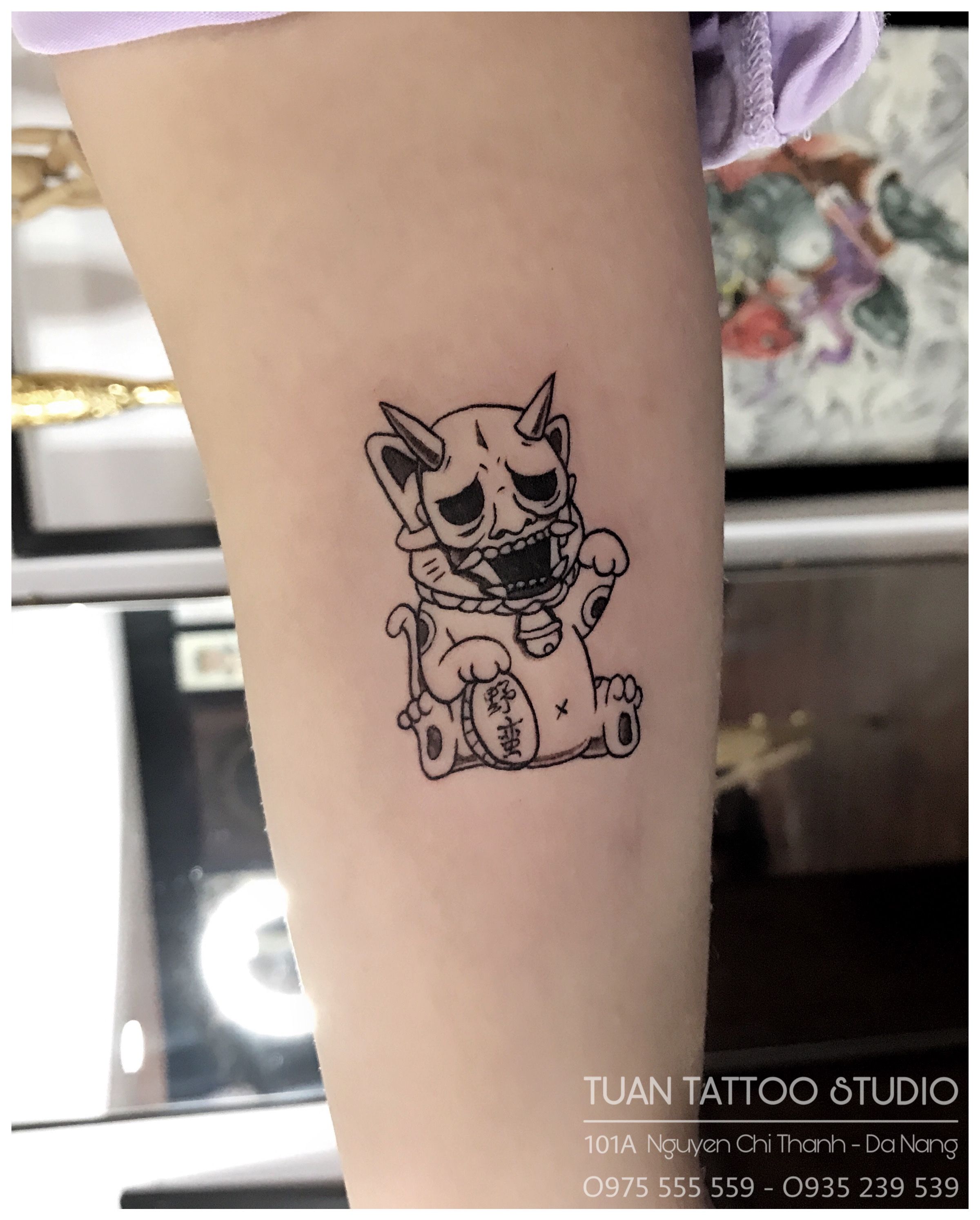 Micro Realistic Maneki Neko Tattoo Located On The Micro Realistic Maneki Neko Tattoo Located On The