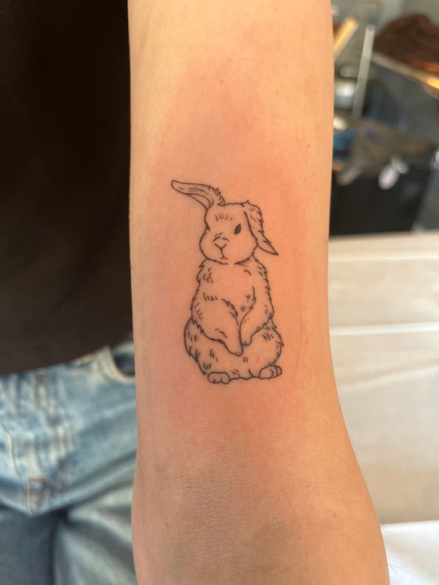Pin By Nghi Ly On Tattoo 2 Rabbit Tattoos Bunny Tattoos Pretty Tattoos
