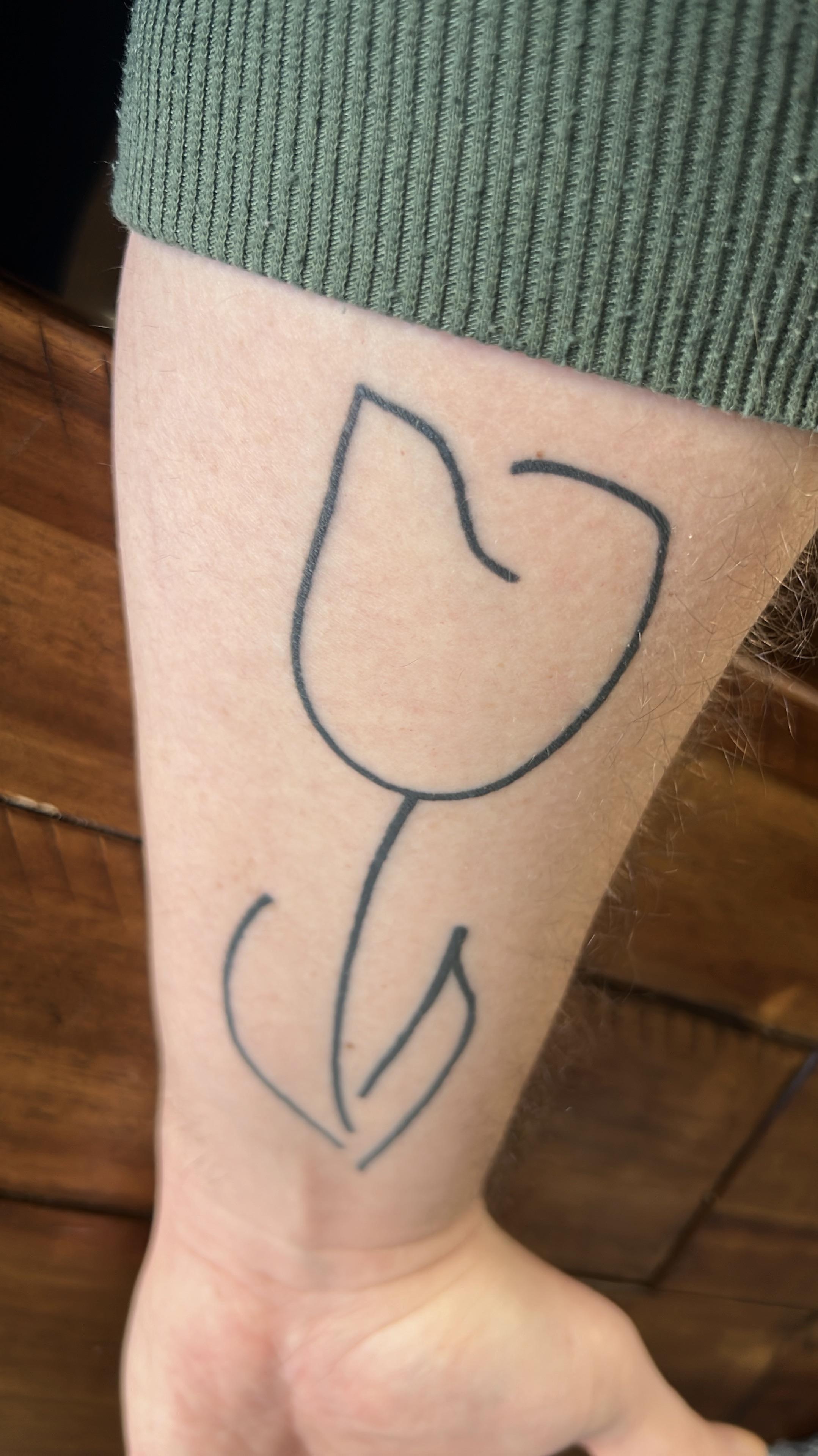 White Tulip Tattoos R Fringe White Tulip Tattoos R Fringe