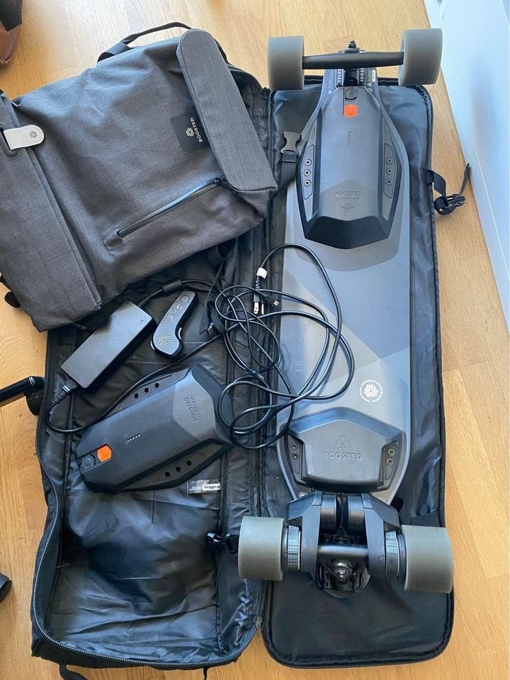 Wts Boosted V3 Stealth W Xr 76 2 Miles Comes With Remote Wts Boosted V3 Stealth W Xr 76 2 Miles Comes With Remote